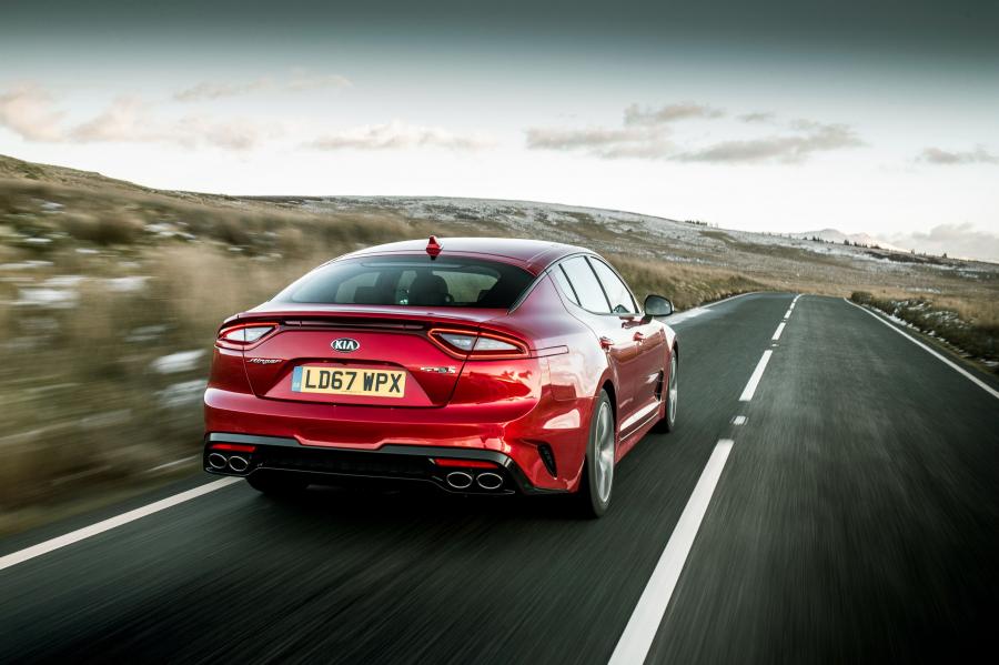  Kia Stinger GT-Line S (CK) 2017 года  (UK) (фото 22 из 41)